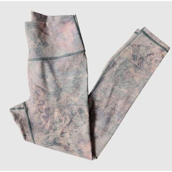 Fabletics Define Powerhold High-Waisted 7/8 Leggings Pastel Marble Print Size Sm - Picture 4 of 10